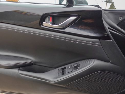 Used 2023 MAZDA MX-5 Miata Grand Touring image 11