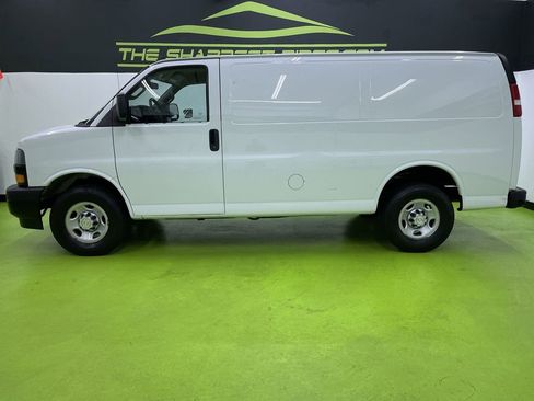 Used 2019 Chevrolet Express 2500 image 6