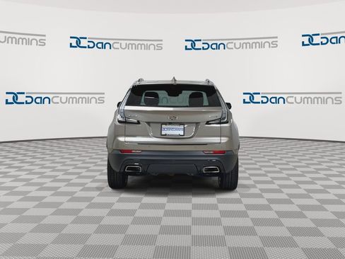 Used 2023 Cadillac XT4 Sport w/ Enhanced Visibility Package image 7