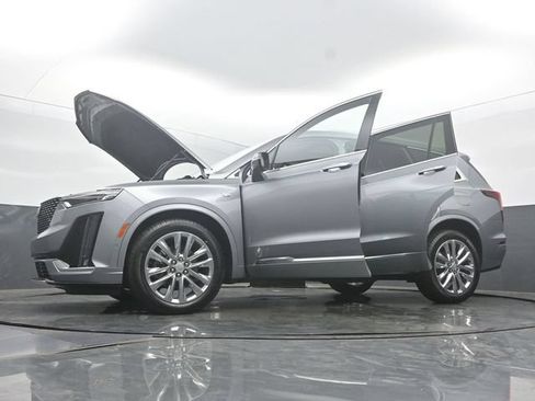 Certified 2025 Cadillac XT6 Premium Luxury w/ Technology Package AWD/4WD image 62