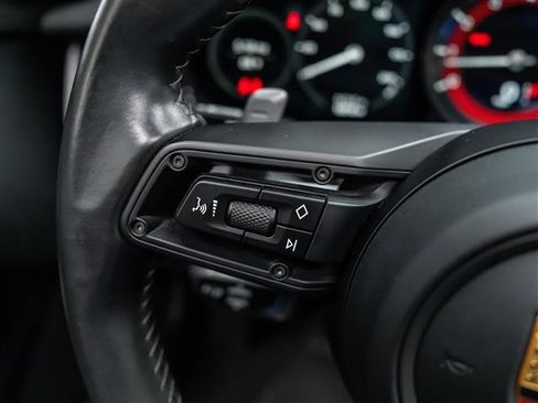 Used 2022 Porsche 911 Targa 4S image 23