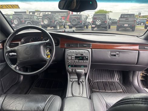 Used 1999 Cadillac Eldorado w/ Comfort/Convenience Pkg FWD image 26