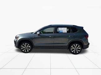 Used 2022 Volkswagen Taos SE AWD/4WD video 5
