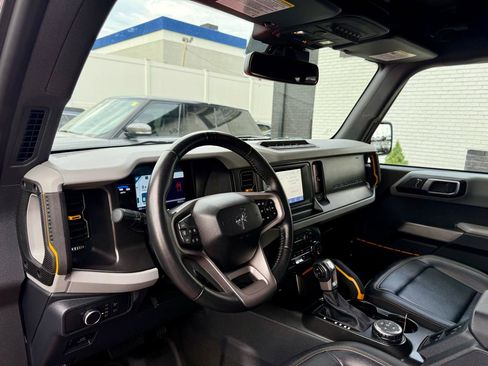 Used 2022 Ford Bronco Badlands AWD/4WD image 17