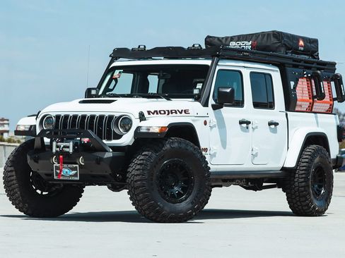 Used 2023 Jeep Gladiator Mojave w/ Cold Weather Group AWD/4WD image 1