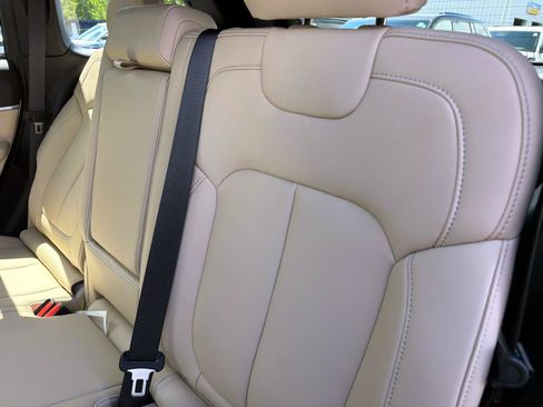 New 2026 Jeep Grand Cherokee Limited AWD/4WD image 7