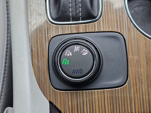 Used 2019 GMC Acadia SLE AWD/4WD image 35