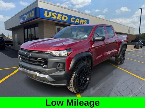 Used 2024 Chevrolet Colorado Trail Boss w/ Advanced Trailering Package AWD/4WD image 1