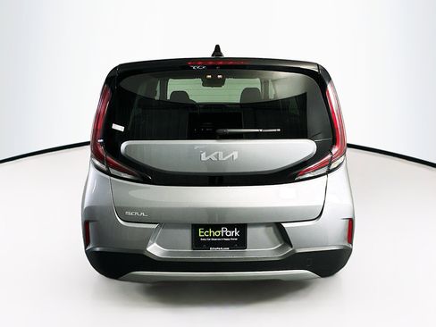 Used 2025 Kia Soul LX w/ LX Technology Package image 7