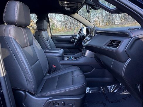 Used 2022 Chevrolet Tahoe RST w/ Sport Performance Package image 14