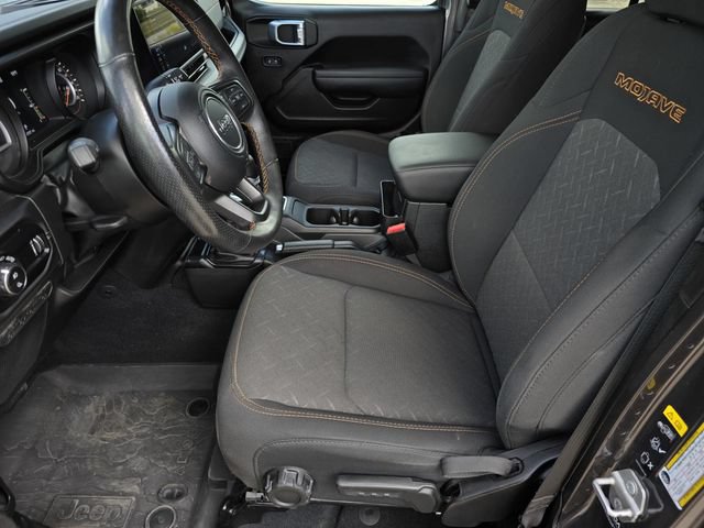 Used 2025 Jeep Gladiator Mojave w/ Safety Group AWD/4WD image 25