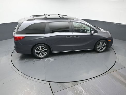 Certified 2022 Honda Odyssey Touring image 48