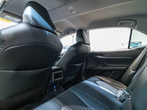 Used 2023 Toyota Camry SE image 14