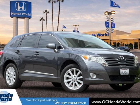 Used 2011 Toyota Venza FWD image 1