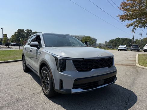 New 2025 Kia Sorento S w/ Panoramic Sunroof Package image 7
