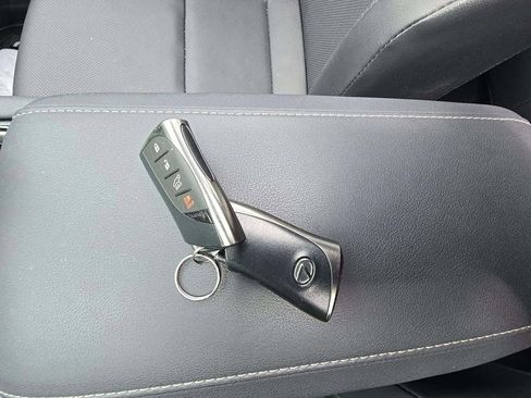 Used 2023 Lexus RX 350 Premium w/ Accessory Package AWD/4WD image 8
