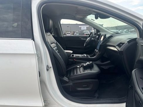 Used 2022 Ford Edge SEL w/ Convenience Package AWD/4WD image 11