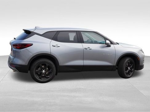 Used 2025 Chevrolet Blazer LT AWD/4WD image 5