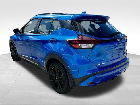 Used 2023 Nissan Kicks SR image 10