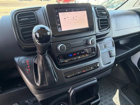 Used 2025 RAM ProMaster 2500 FWD image 24