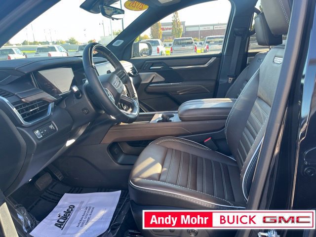 Used 2026 GMC Acadia Denali Ultimate w/ LPO, Floor Liner Package FWD image 22