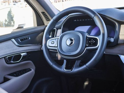 New 2026 Volvo XC90 B5 Plus image 24