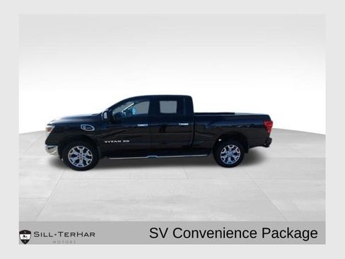 Used 2019 Nissan Titan SV w/ SV Convenience Package image 1