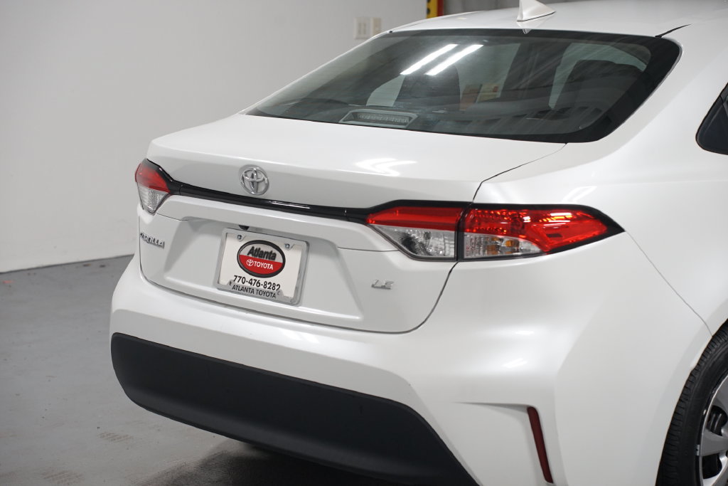 Certified 2025 Toyota Corolla LE FWD image 9