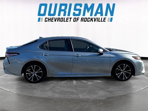 Used 2019 Toyota Camry SE image 7