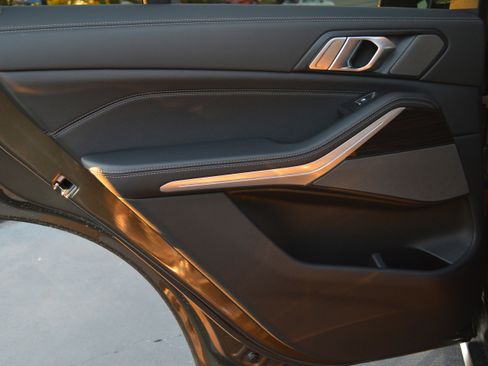 Certified 2025 BMW X5 xDrive40i w/ Premium Package image 27