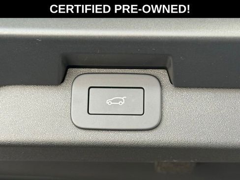 Certified 2025 Land Rover Discovery Dynamic SE AWD/4WD image 19