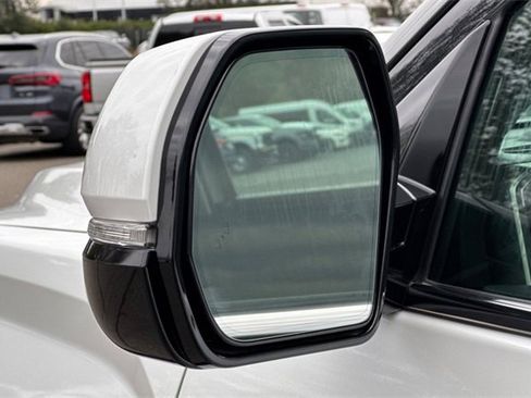 Used 2023 Toyota Tundra Limited image 54