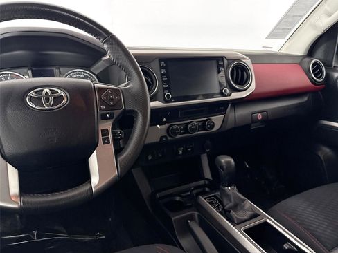 Certified 2022 Toyota Tacoma SR5 w/ Technology Package image 29