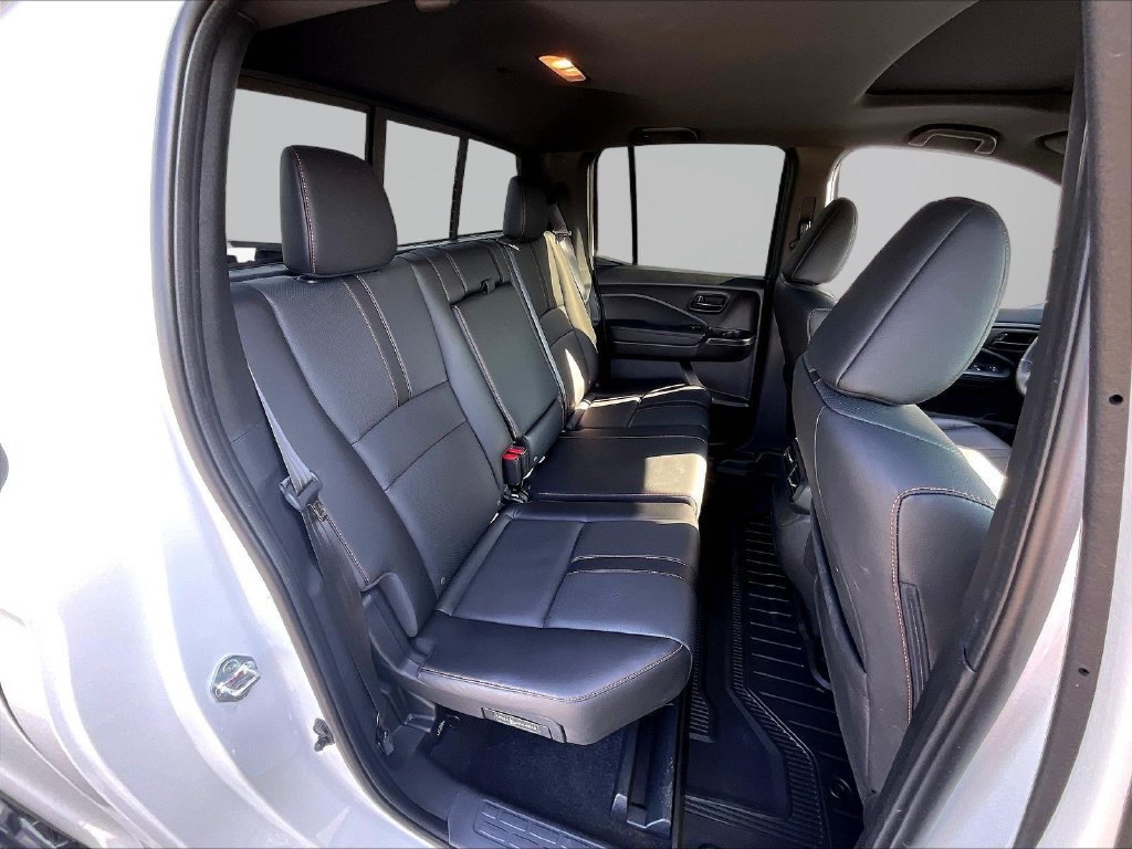 Used 2025 Honda Ridgeline TrailSport image 28