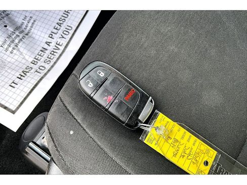 Used 2023 Dodge Durango SXT RWD image 12