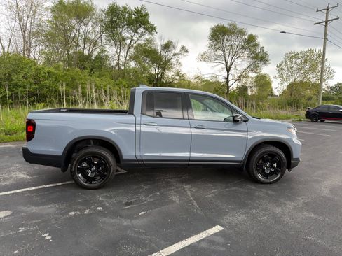 Used 2024 Honda Ridgeline Black Edition image 9