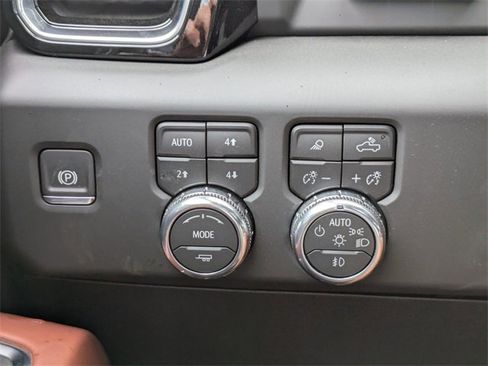 New 2026 GMC Sierra 2500 Denali Ultimate w/ Max Trailering Package image 25