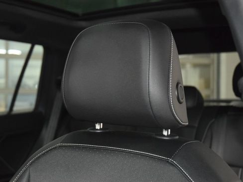Used 2023 Volkswagen Tiguan SE R-Line AWD/4WD image 38
