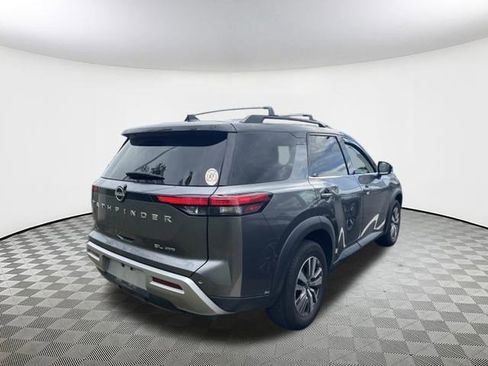 Used 2023 Nissan Pathfinder SL image 12