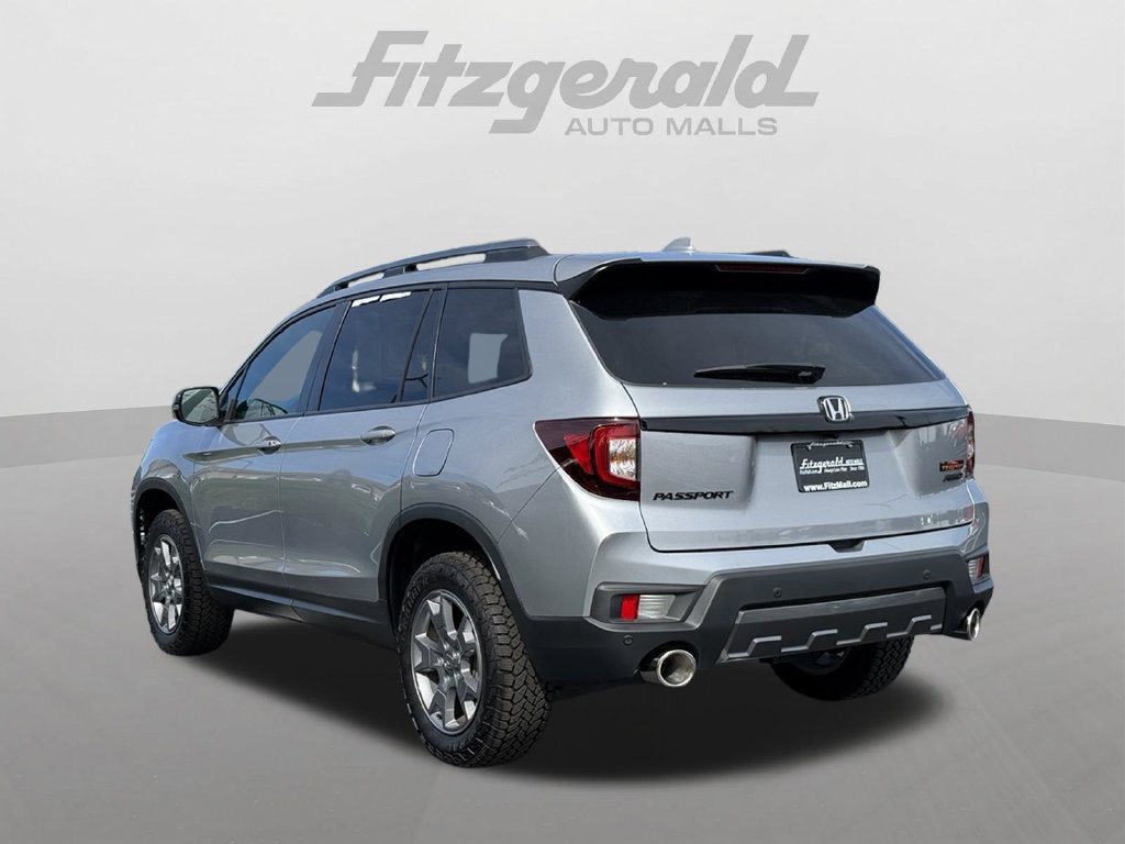 Used 2025 Honda Passport TrailSport image 9