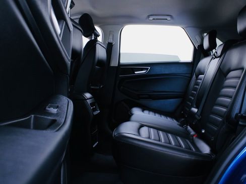 Used 2024 Ford Edge SEL image 19