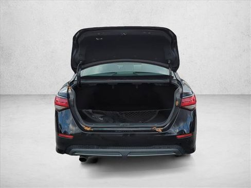 Used 2022 Nissan Sentra SR w/ Electronics Package image 9