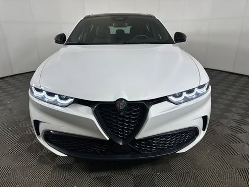 Used 2024 Alfa Romeo Tonale Veloce image 8