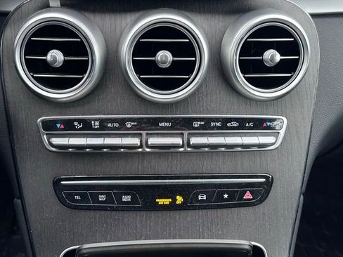 Certified 2022 Mercedes-Benz GLC 300 4MATIC image 22