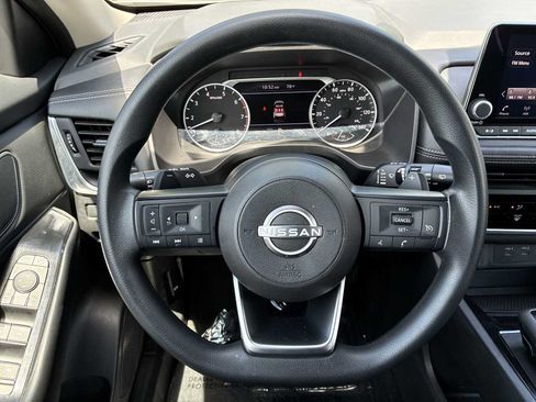 Used 2024 Nissan Rogue S AWD/4WD image 11