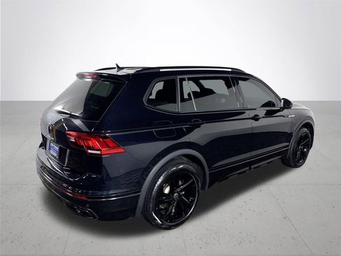 Used 2023 Volkswagen Tiguan SE R-Line image 6