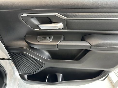 New 2026 RAM 1500 4x4 Crew Cab image 13