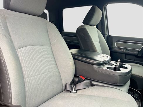 Used 2022 RAM 2500 Big Horn image 26