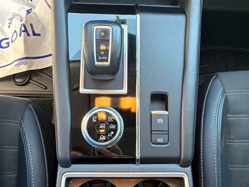 Used 2024 Mitsubishi Outlander SE AWD/4WD image 17