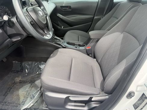Used 2024 Toyota Corolla LE FWD image 13